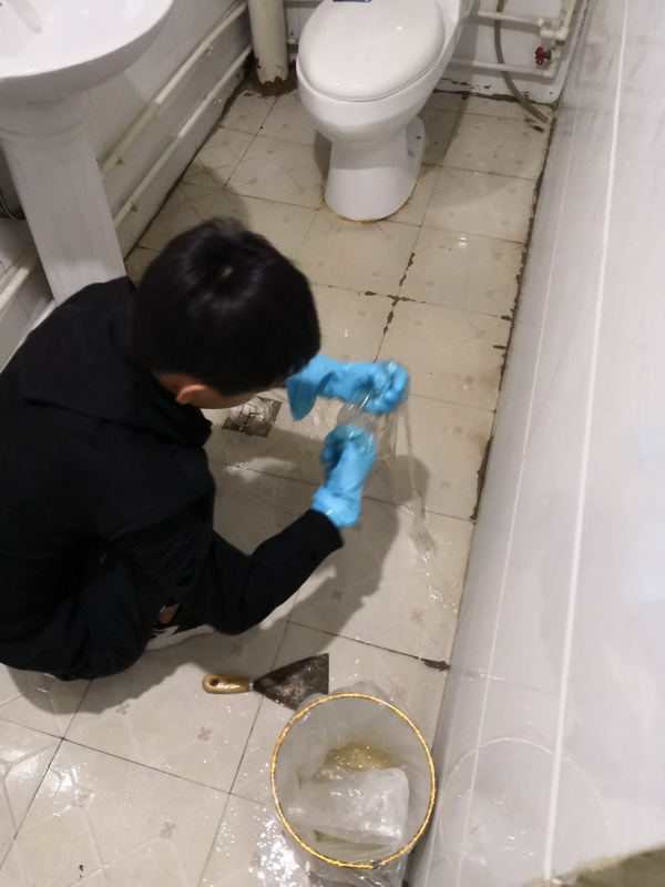 衛(wèi)生間防水堵漏維修免砸磚凝膠浸泡式堵漏不免砸磚